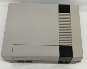 Nintendo NES Console Bundle With Controller & Game NES-001 Tested Working