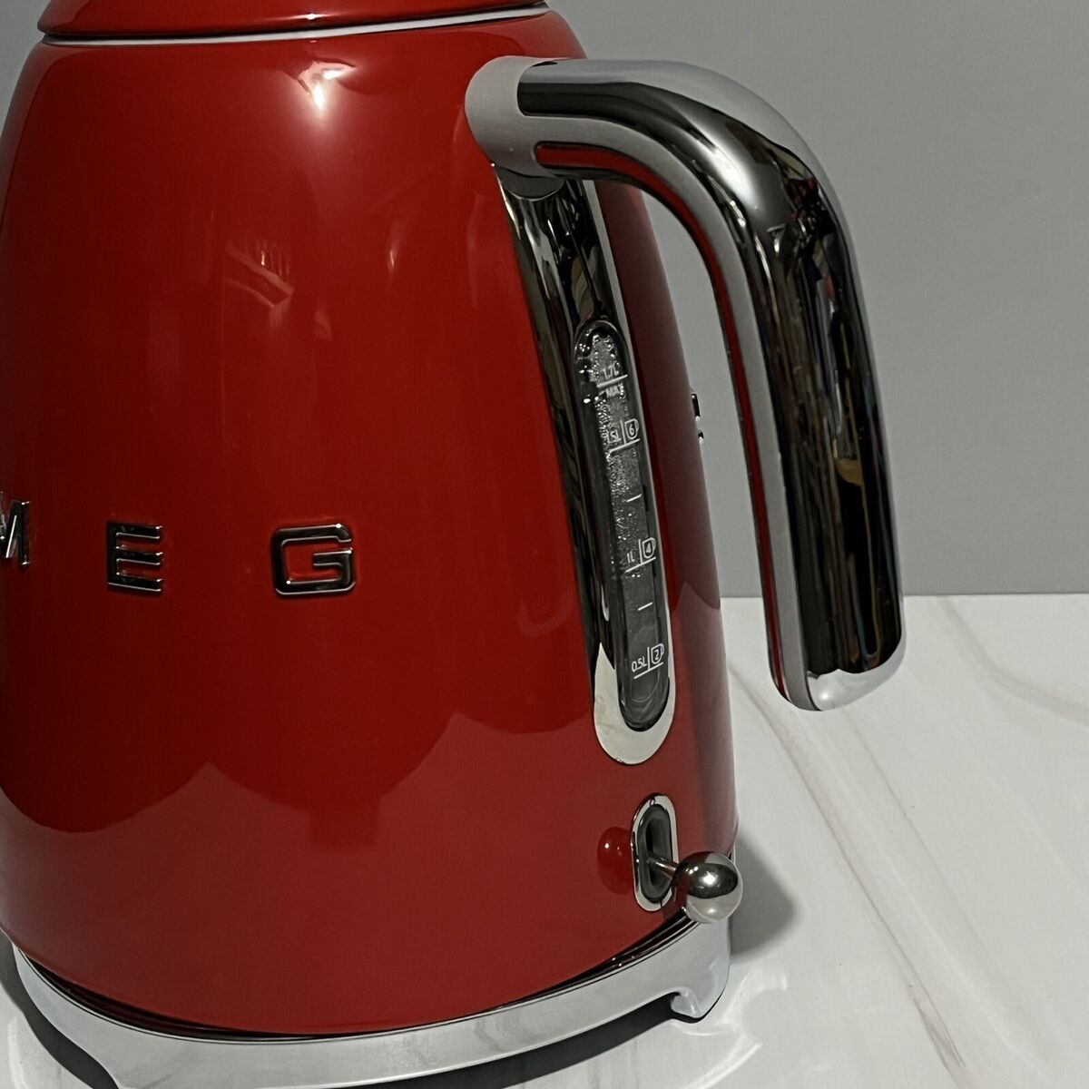 Smeg 50's Retro Style Red Electric Kettle - KLF03RDUS
