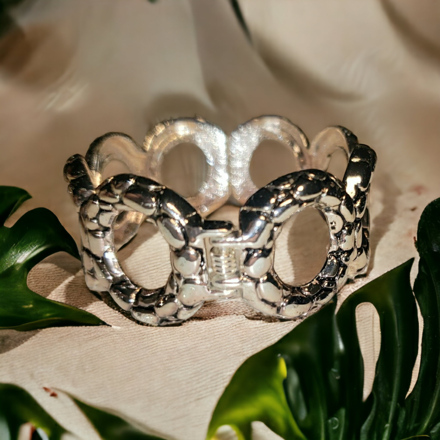 Bangle Bracelet, Hinged Cuff Geometric Interlocki… - image 4