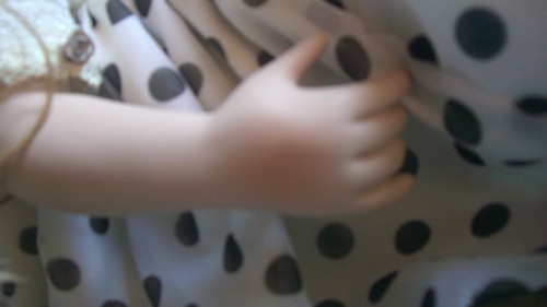 Muñeca artística Alexa - Dreams of Pearls - Muñeca de asiento de 60 cm - Imagen 4 de 12