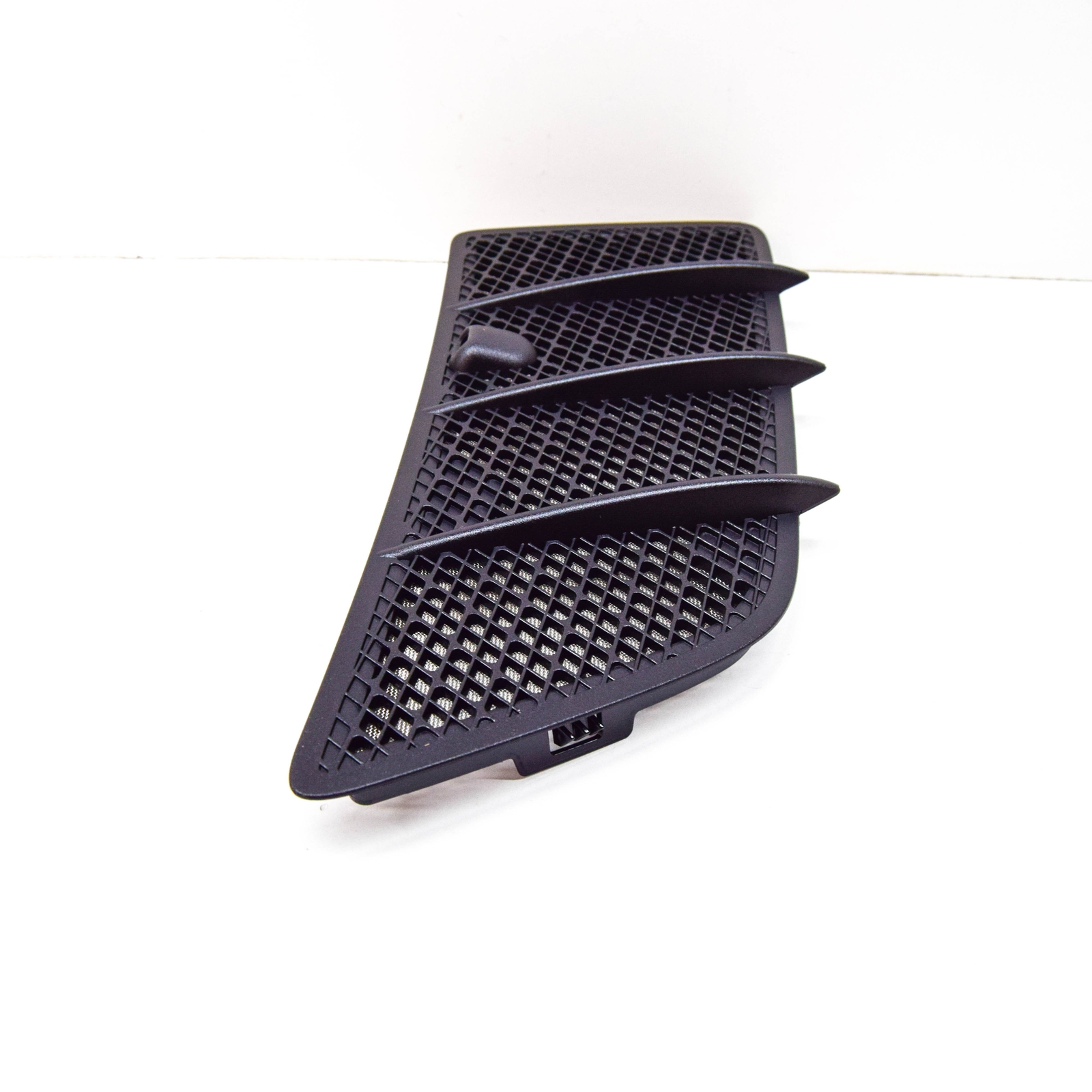MB M W164 Right Side Bonnet Vent Grille Cover A1648804405
