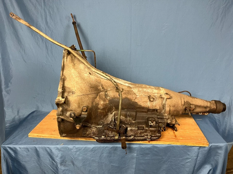 Ford Tbird Torino Cyclone C6 1970-71 eje trasero corto 429 transmisión Big Block Foto 3 de 4