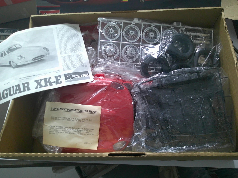 MONOGRAM KIT JAGUAR TYPE E SCALA 1/8 - Immagine 3 di 4