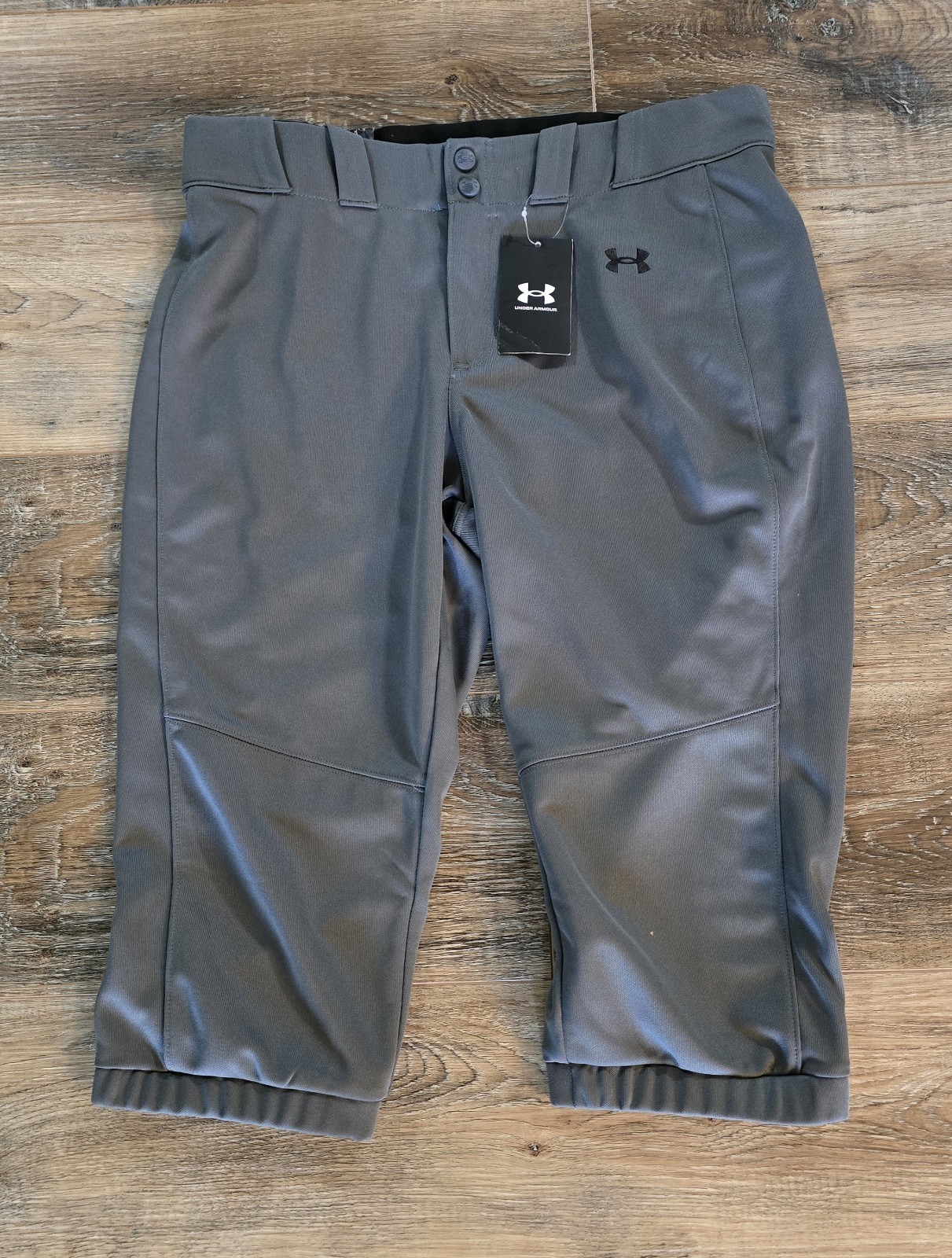 Under Armour Women's Dark Gray Softball Pants Sz L Large Cropped Knee 3/4 NWT