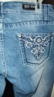Women's Red River Capri Jeans Size 32 Waist Blue Embroidered Pockets — photo 2