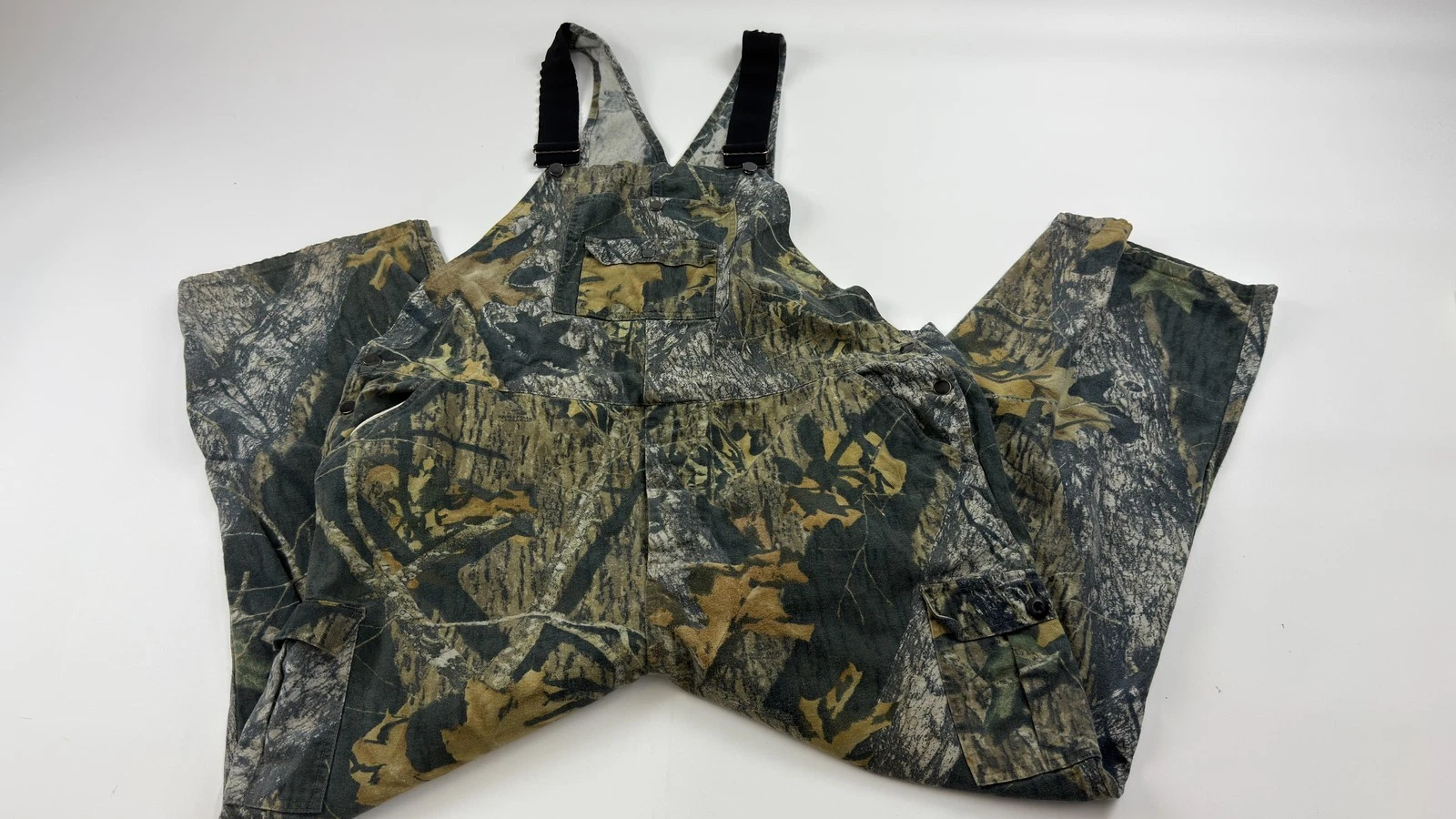FieldStaff Mossy Oak Overalls Mens 44 Camo Bib Hunting Chamois Outdoor Pants
Opens in a new window o
