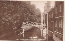 A945 England Cambridge Bridge Queen's College RPPC vintage postcard