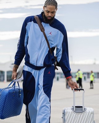 ジャケット・アウター Supreme Jordan Track Jacket Supreme x Jordan Tricot Track Jacket | Black | FARFETCH