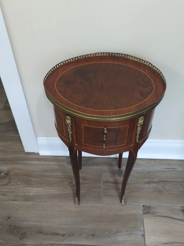 Antique FRENCH 19th C Louis XV Satinwood & BRONZE Gallery Inlaid Side TABLE - Image 4 of 4