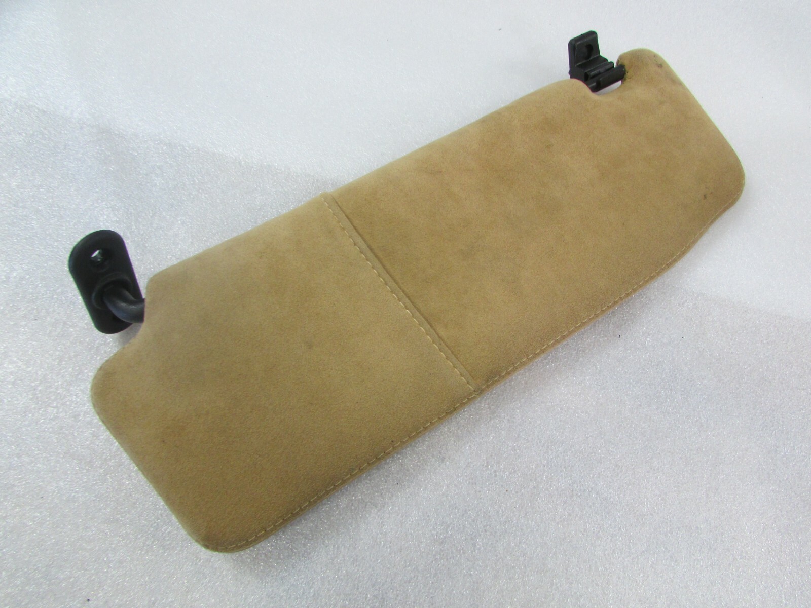 Maserati Coupe, LH, Left Beige Leather, Used, P/N 68335105