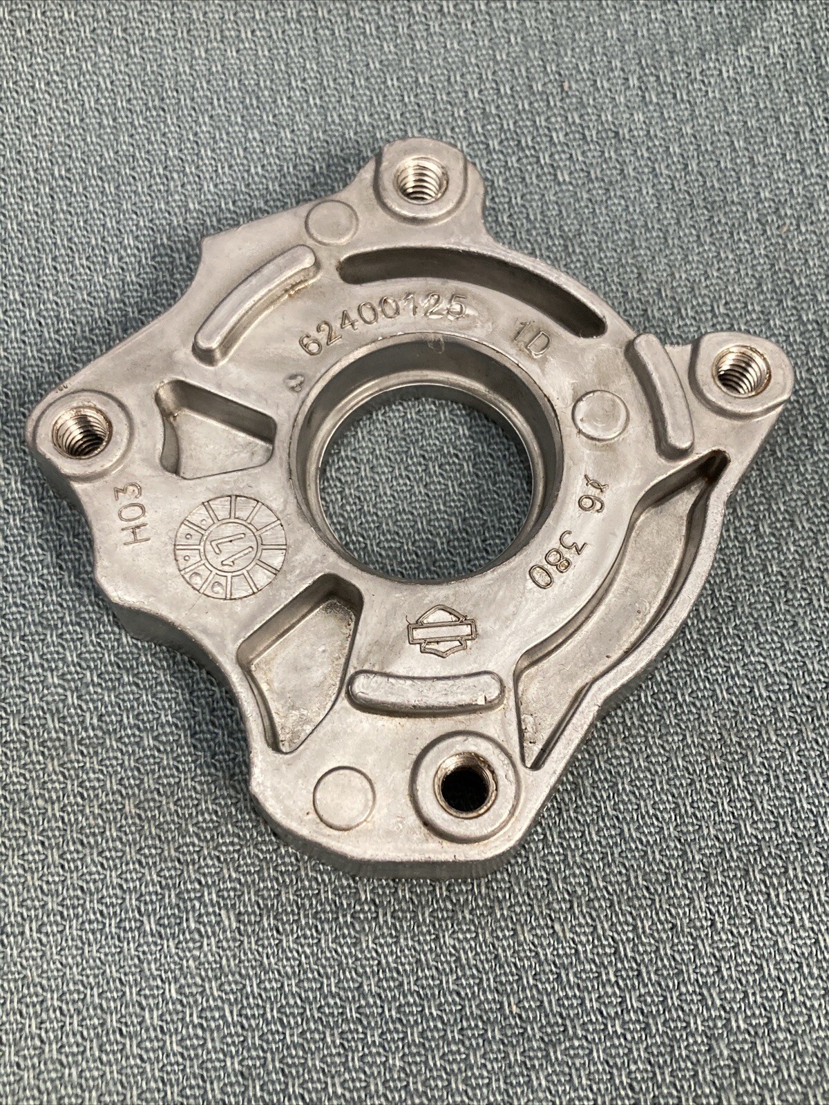 HarleyDavidson OEM 62400125 Milwaukee 8 Oil Pump Assembly Cover for