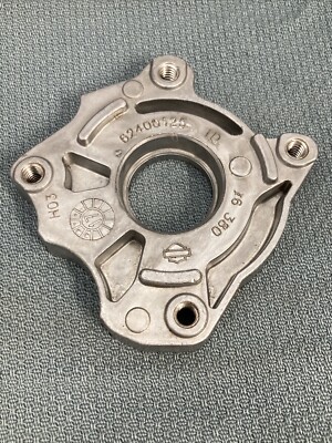 Harley-Davidson OEM 62400125 Milwaukee 8 Oil Pump Assembly Cover 