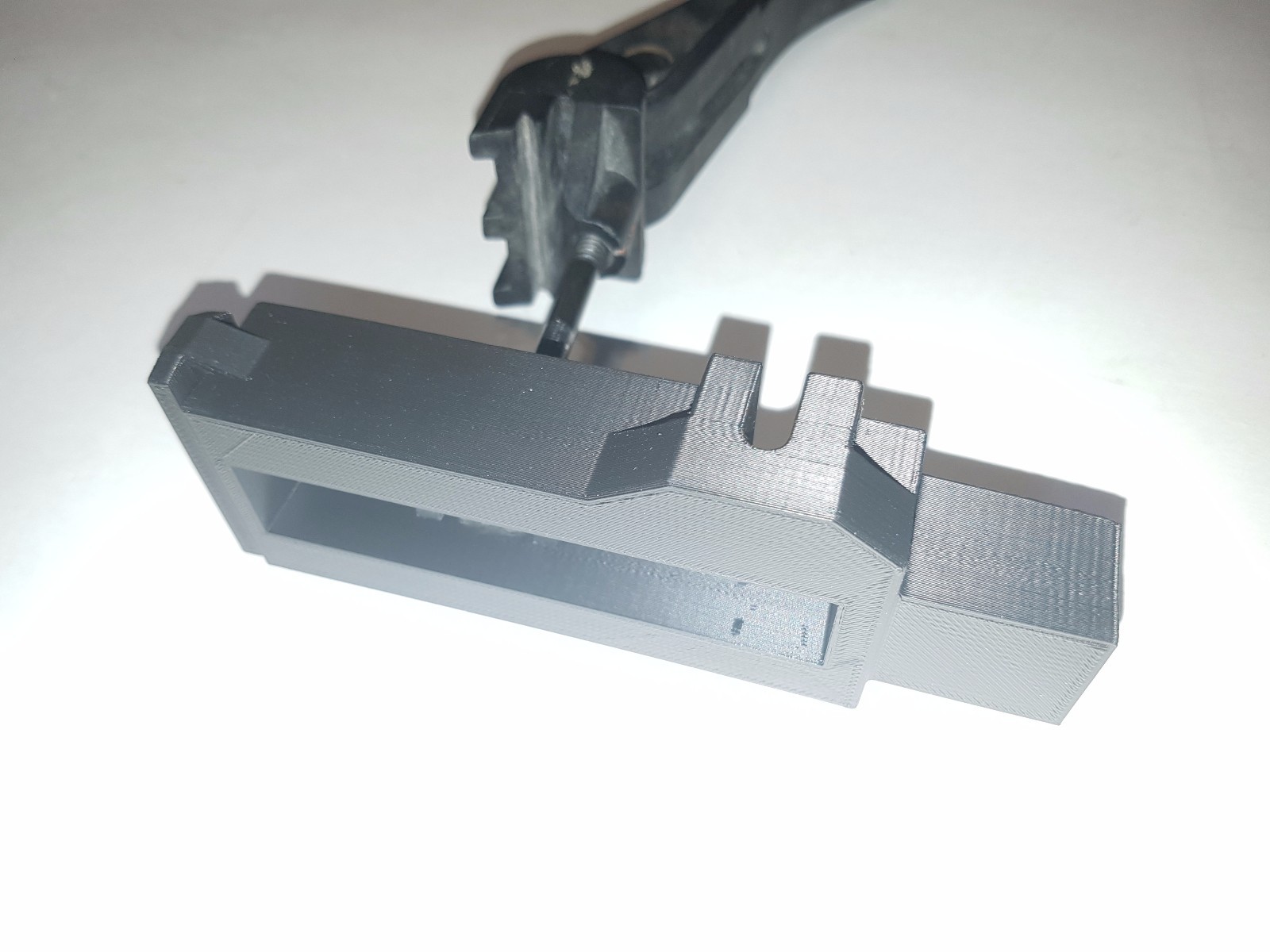 Gator Tonneau Cover parts Handle braket repair bracket Chevrolet GMC