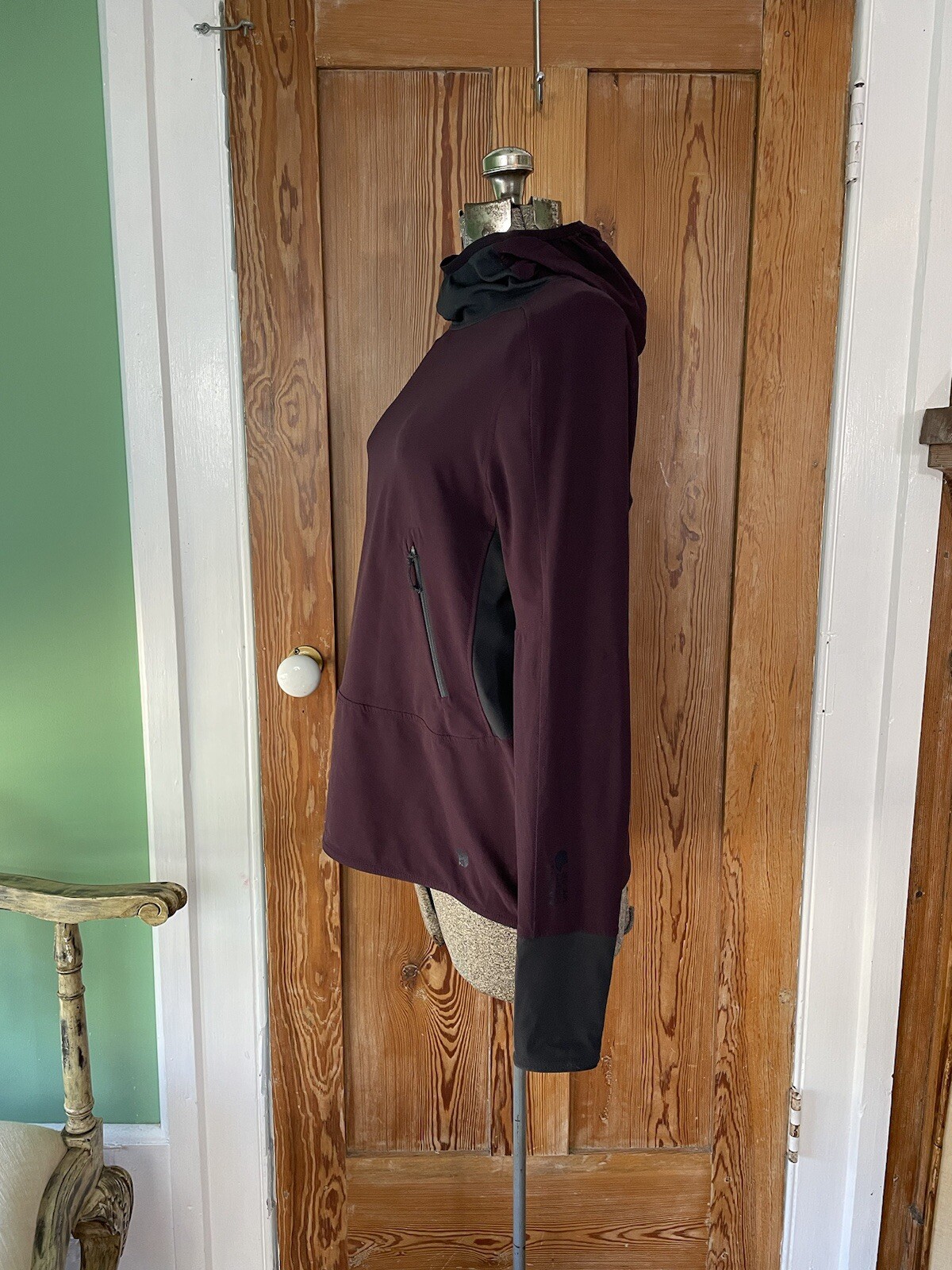 Mountain Hardware Chockstone Pullover Hoodie Soft… - image 4