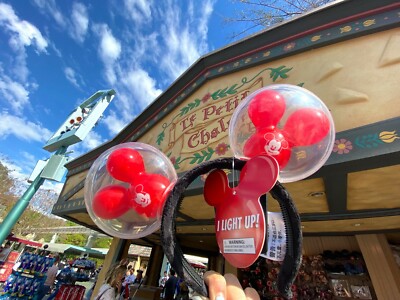Disney Parks New “Best Day Ever” Light-Up Mickey Balloon Ear  display picture 3