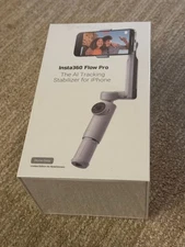 NEW Insta360 Flow Pro AI Tracking Gimbal Stabilizer for Smartphones
