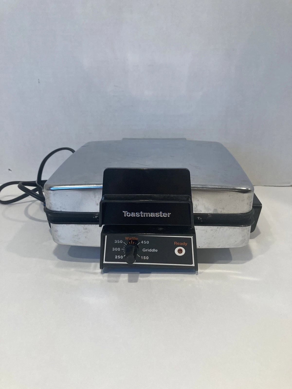 Vintage Toastmaster 270 Chrome Waffle Iron Maker Griddle Non-Stick Tested