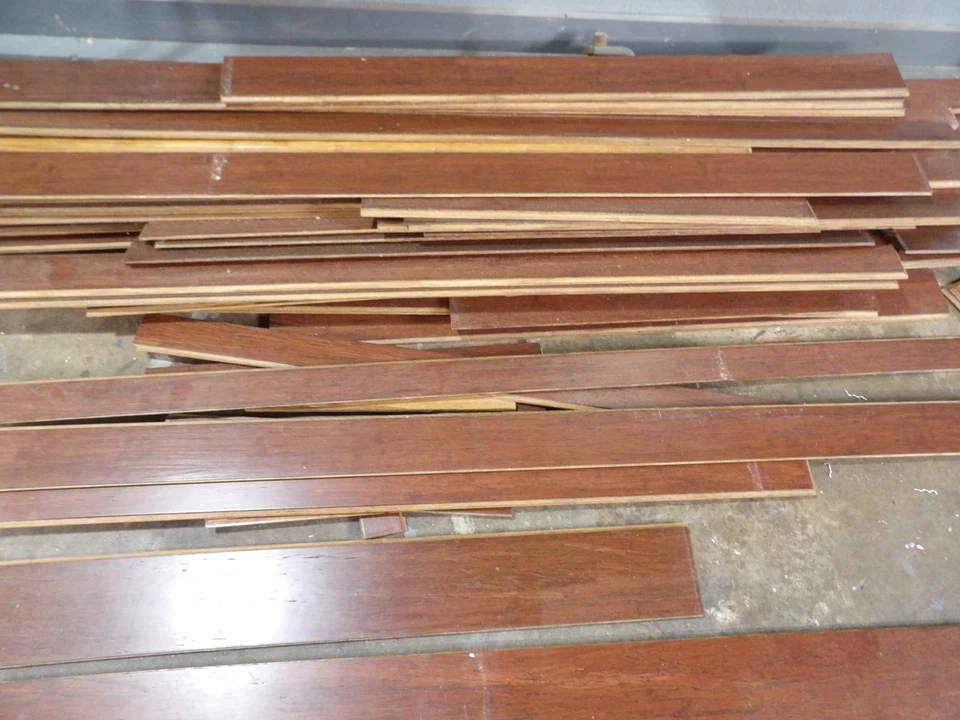 App. 80 Pies Cuadrados de Suelo de Bambú Usado Muy Buen Estado Solo Recoger Foto 3 de 4