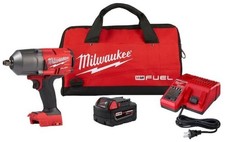 Milwaukee M18 FUEL , 1/2" Impact Wrench  Battery  Charger  Tool Bag Kit