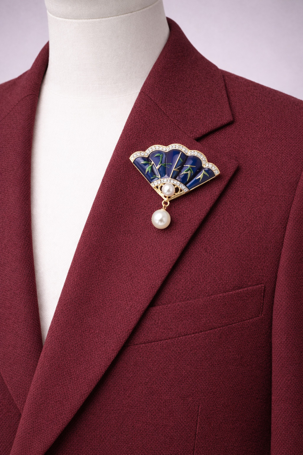 Broche éventail japonais en bois de santal pour robe de soirée