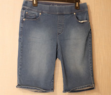 Gloria Vanderbilt All Around Slimming Effect Avery Denim Shorts Womens 8 H99-94