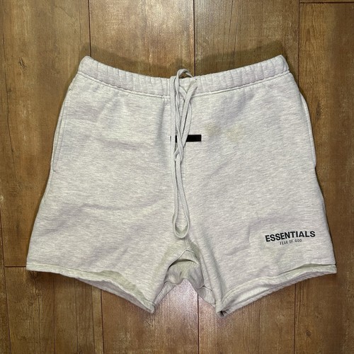 FEAR OF GOD MEN’S ESSENTIALS SHORT SIZE MEDIUM Gray