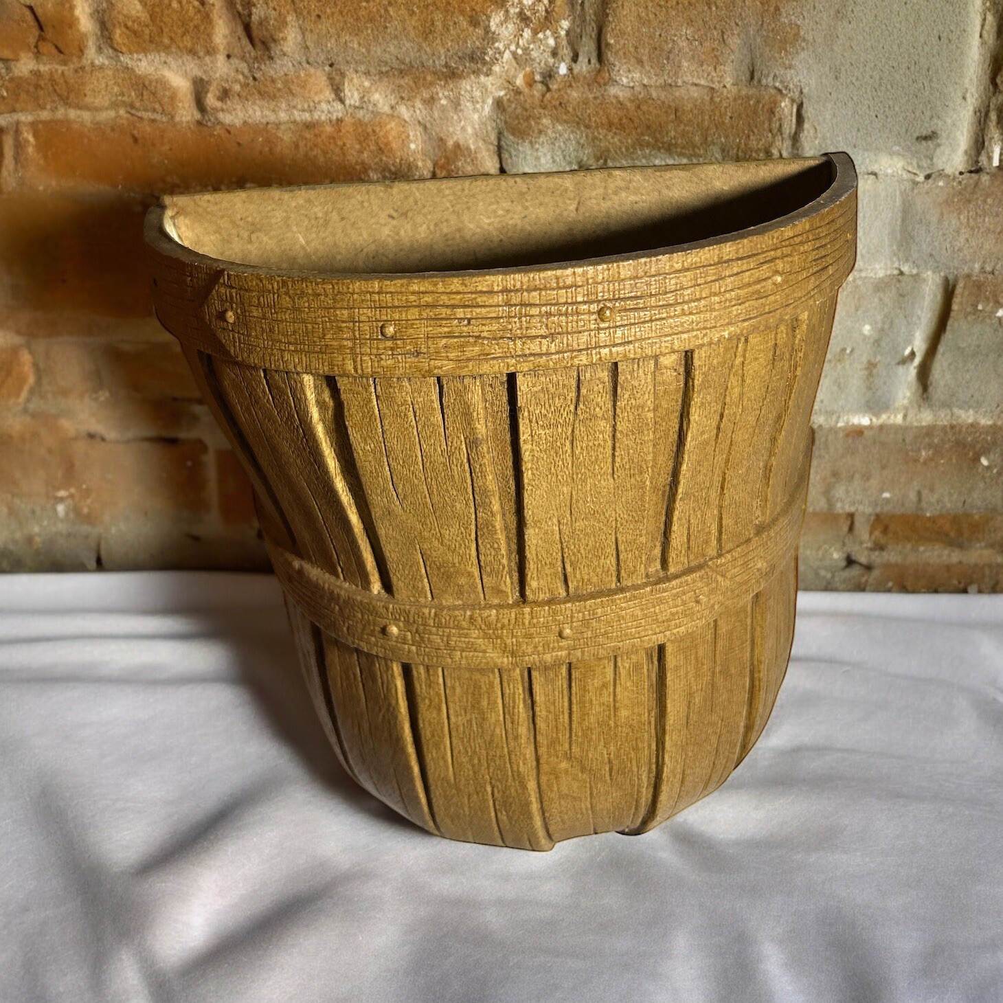 Vintage Homco Wall Hanging Basket Style Plant Holder Plastic 5.5x6.5x3.5” Brown