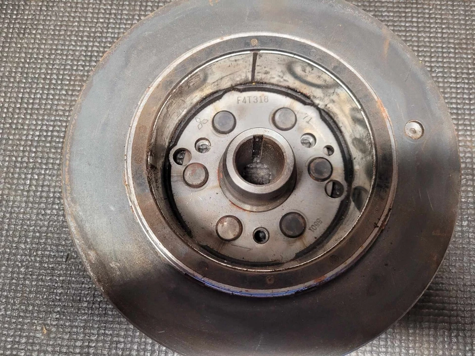 Yamaha VMax 600 XT moto de nieve volante Magneto F4T318 Foto 3 de 3