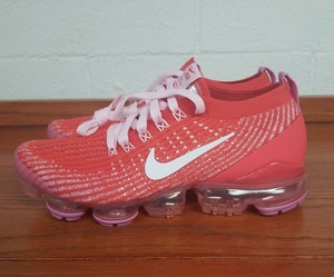 red and pink vapormax