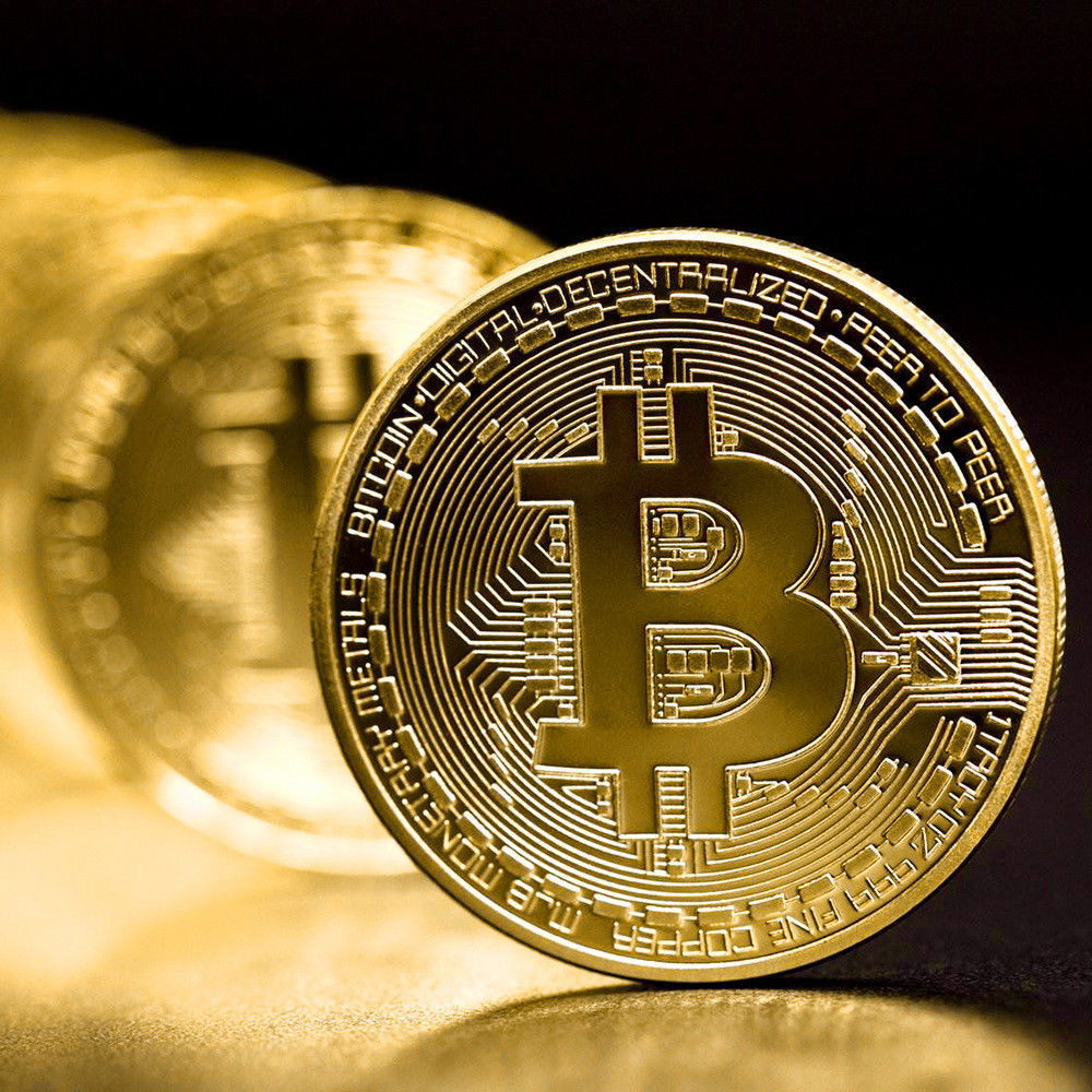 Bitcoin gold plated physical commemorative bitcoin in protective acrylic case us