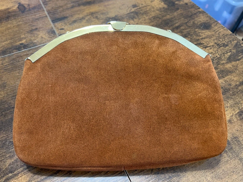Bolso de noche Etra marrón de gamuza/cuero plegable con bisagras apertura años 60 de colección, en muy buen estado Foto 3 de 4