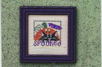 SPOOKED--Val's Little Stuff--Halloween-Cat-Pumpkin--Counted Cross Stitch Pattern