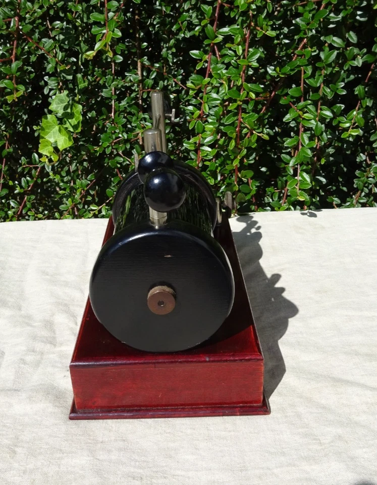 Alter Funkeninduktor 6 V - Bild 3 von 4