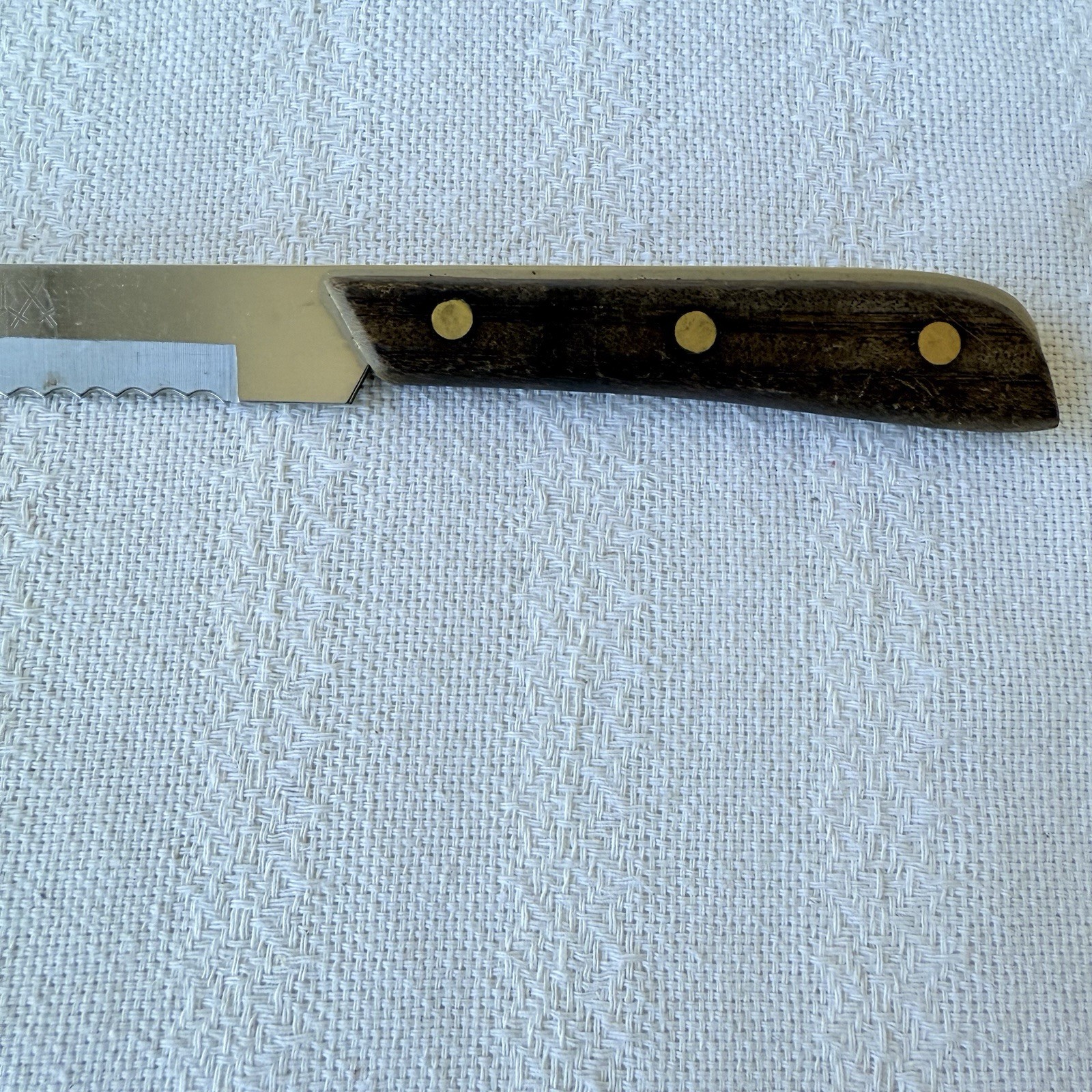 Vintage AVANTIX Stainless Steel Serrated Slicing Knife Wood Handle Japan 15”