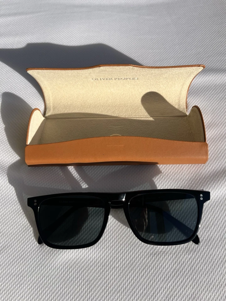 oliver peoples sunnies OV5189-S Bernardo no scratches almost like new with box