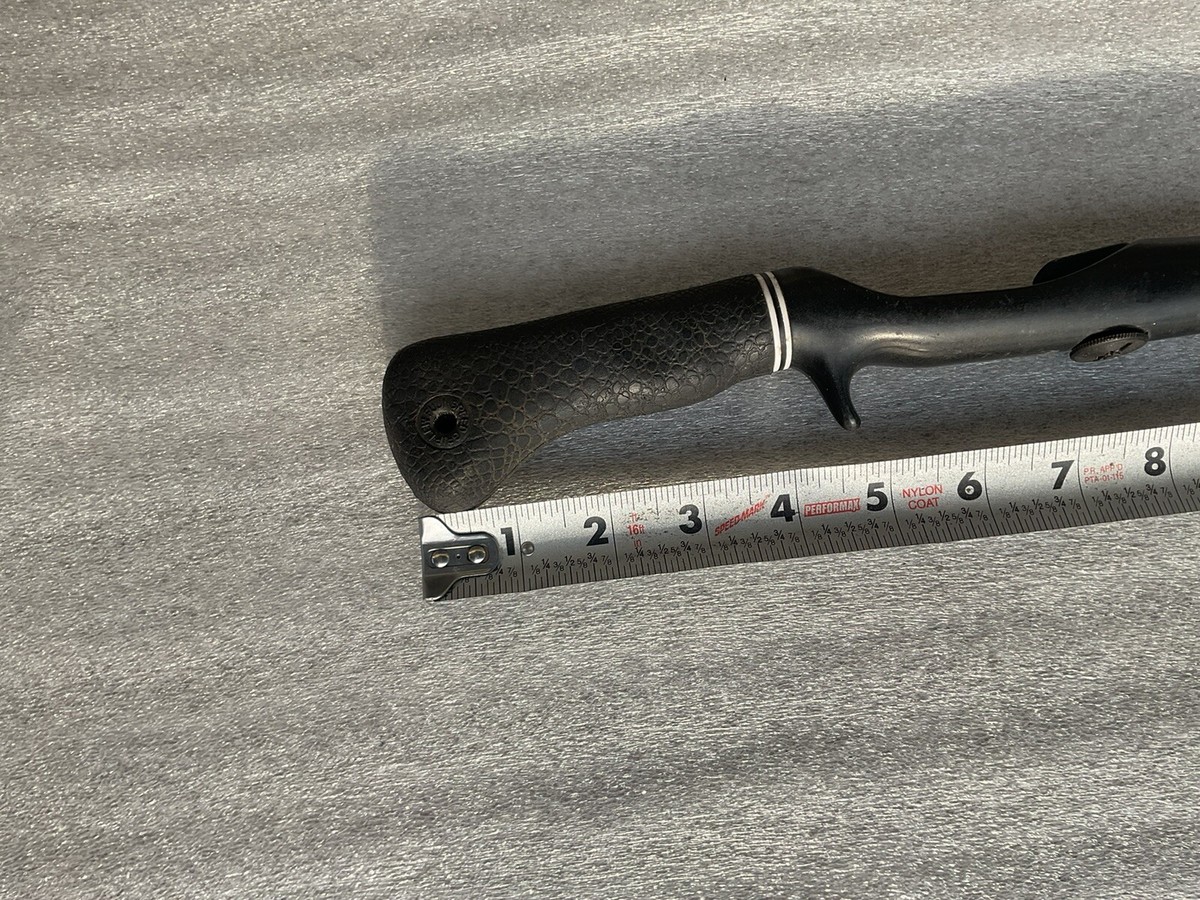 Lew’s SPEED STICK CASTING ROD 1-26HOBB Lew's Speed Stick Casting Fishing Rod, 6-Foot 8-Inch 1-Piece Rod