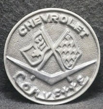 XB13138 VINTAGE 1970s CHEVROLET CORVETTE AUTOMOTIVE ADVERTISEMENT BELT BUCKLE