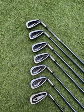 Wilson Staff Di5/Di6 Irons / 5-SW / Graphite Shafts / Regular Flex