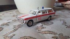 Volga GaZ 2402 Krankenwagen 1:43 (Novoexport)