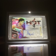 2020-21 Panini Hoops Deni Avdija Hot Signatures Rookies RC Auto #HR-DEN Wizards