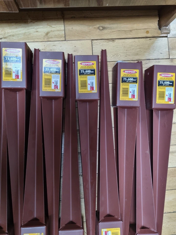 Metpost Grip Fence Support 75x600mm 10 In Total New - Image 4 of 4
