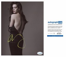 Anne Hathaway AUTOGRAPH Actress Signed 10x8 Photo ACOA