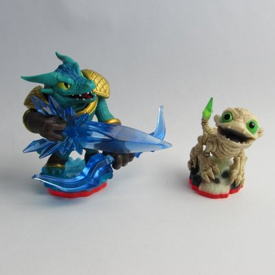 Skylanders Trap Team Snap Shot Funny Bones Lot of 2 Figures