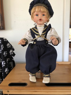 tuss inc porcelain doll 7278