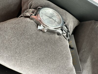 Bulova 96L005 30mm Silver Stainless Steel Case with Silver Stainless Steel. Bulova 96L005 Corporate Collection Women main image 2