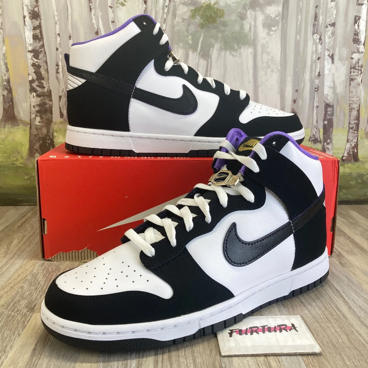 white nike shoes champs