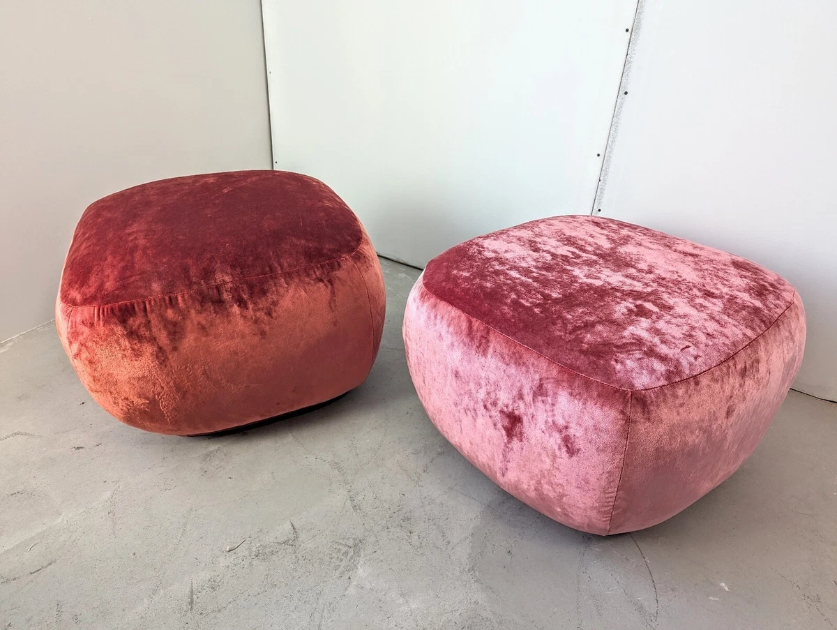Square velvet pouf deals