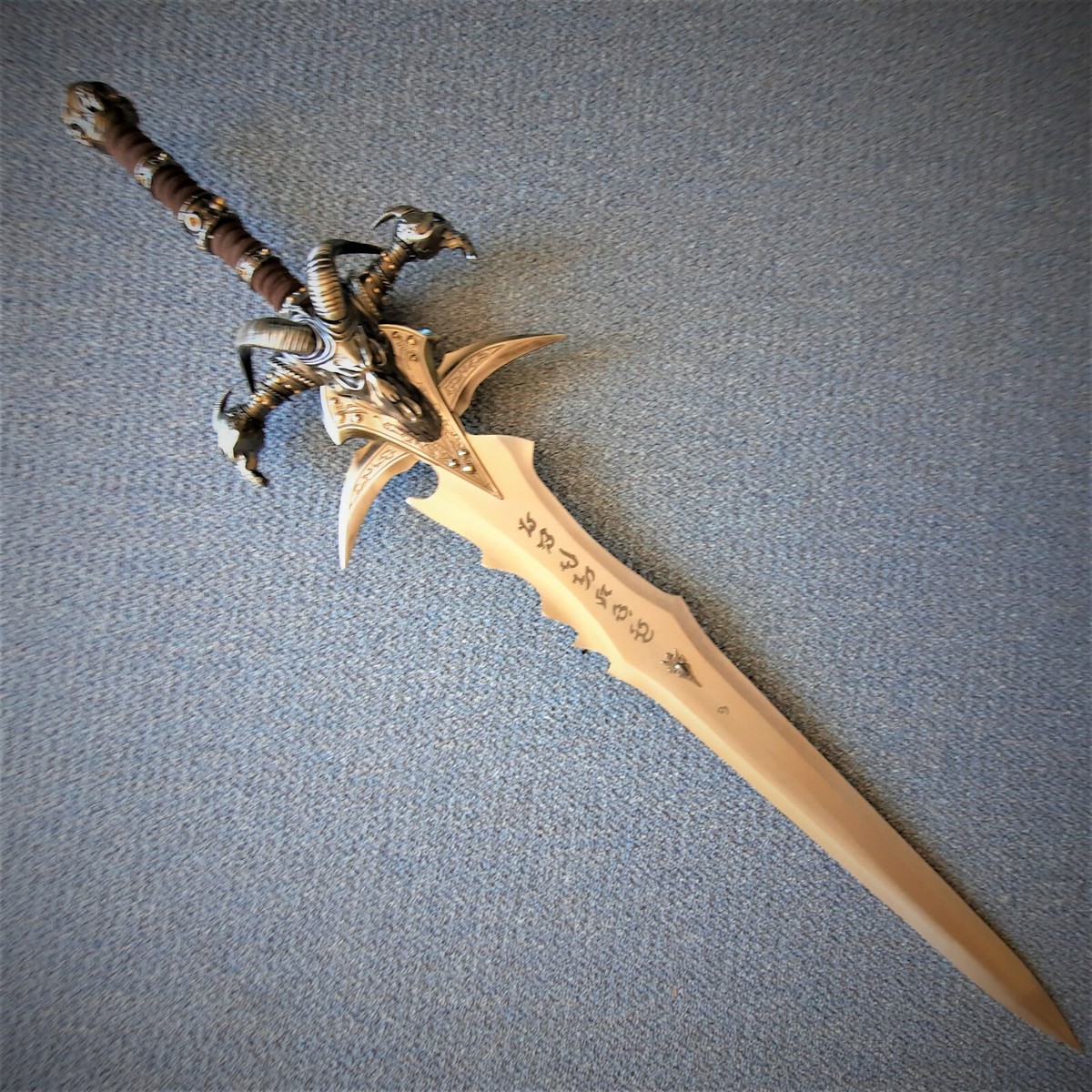 工芸品 WOW World of Warcraft Frostmourne World of Warcraft Frostmourne Sword Premium Replica
