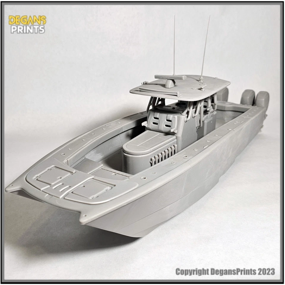 Модель морской рыбацкой лодки Freeman 37 с центральной консолью. Лодка 3D масштаб 1-24 - Изображение 2 из 4