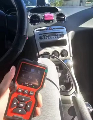 OBD2 Scanner Car Code Reader V519 Engine Fault Diagnostic Tool